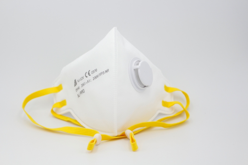 AJ-02V FFP3 with valve, head strap